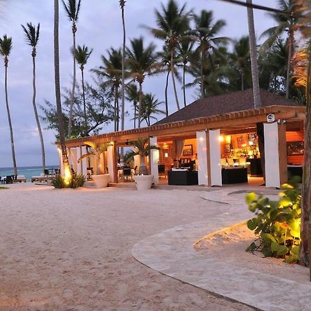 Chic Beachfront Apartment - Private Beach Access Punta Cana Exterior photo